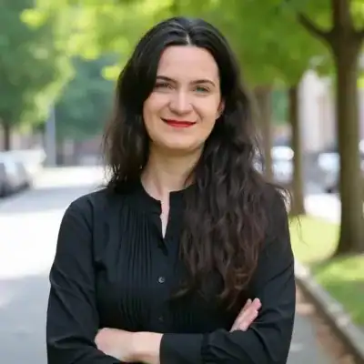 Dr. Megan Bruce, Au.D. - Blue Wave Hearing